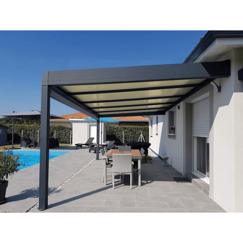 Pergola Aluminium V3 Panneaux Sandwich Isolant 32mm Adossée Sur Mesure