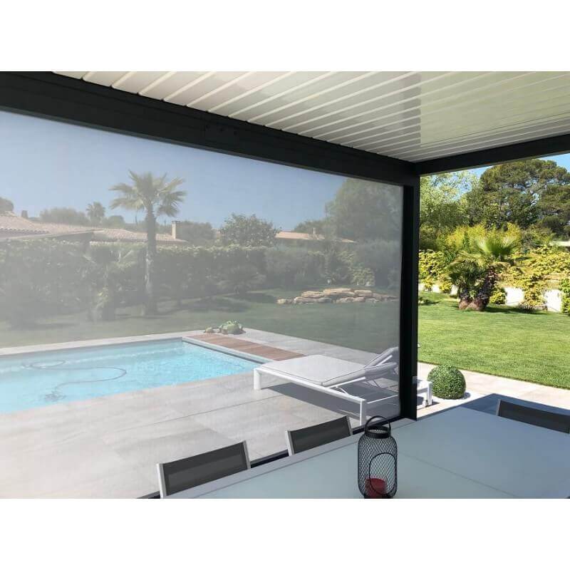 Store screen électrique façade pergola lames orientables perpendiculaires