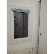 Fenêtre PVC 1 vantail tirant gauche 900x600  dormant rénovation aile 40 mm