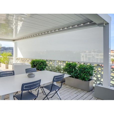 Store Screen ZIP Coffre 105 Micro-Perforé Alkenz Électrique Somfy Vertical Extérieur pour Pergola & Véranda Sur Mesure