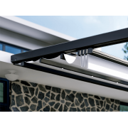 Pergola Toile Rétractable Protégée Sous Auvent Grande S-Luxe Sauleda® Adossée