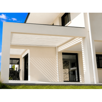 Pergola bioclimatique entre 3 murs