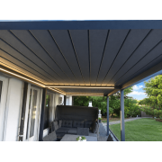 Pergola bioclimatique autoportée motorisée gris anthracite 6 poteaux