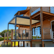 Pergola bioclimatique motorisée sur piloti