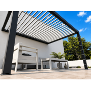 Pergola bioclimatique S3 4.5x3m lames perpendiculaires adossée