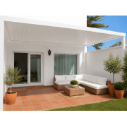  	Pergola bioclimatique blanche S3 5m lames perpendiculaires adossée