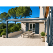 Pergola bioclimatique S3 lames perpendiculaires maison en L poteau gauche