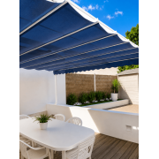 Pergola toile rétractable micro-perforée entre 2 murs
