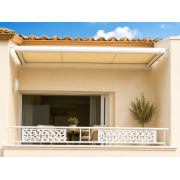 Store banne 2.7x2.12m sur balcon pose entre 3 murs par le client