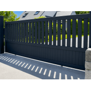 Portail Aluminium coulissant semi-ajouré Audrey