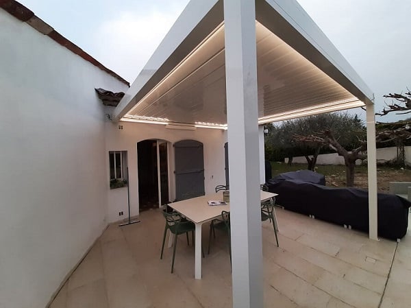 pergola-bioclimatique-h2-lames-perpendic