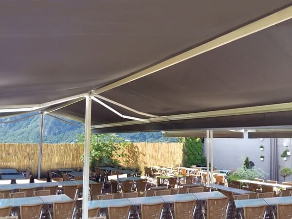 store-double-pente-240-semi-coffre-600x4