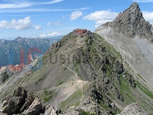 Avec Vitrage Altitude - L'Installation se Situe à Partir de 2001 m d'Altitude