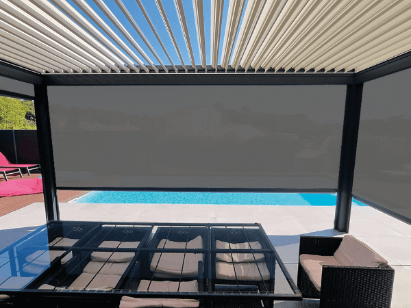 bache_motorisee_blanc_pour_pergola_biocl